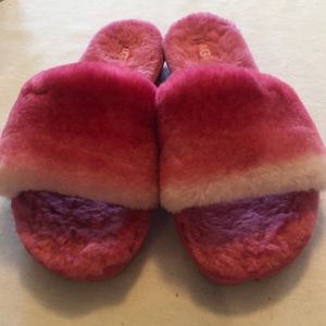 Ugg size 9 slip on slippers pink
